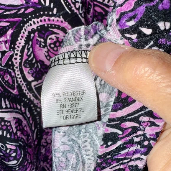 Croft & Barrow Colorful Top. - Picture 4 of 5